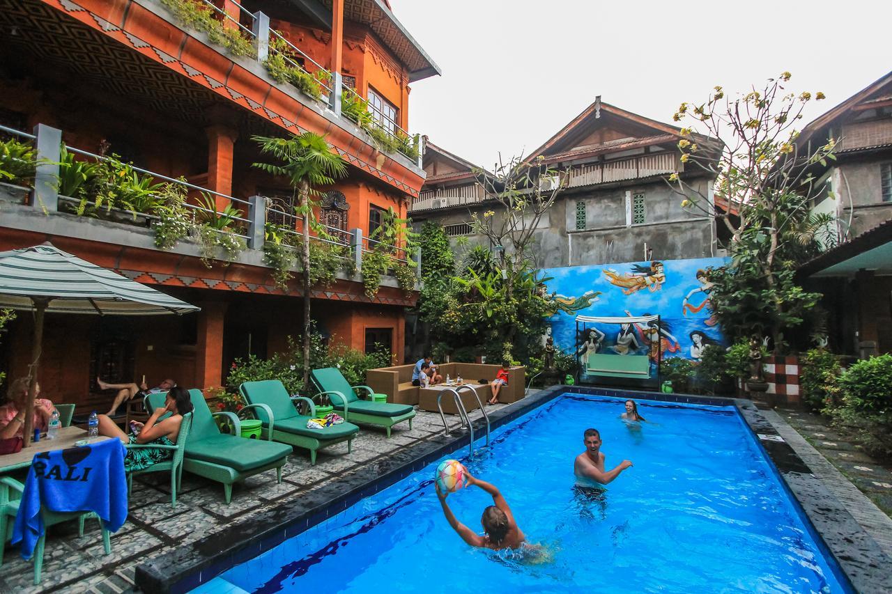 Legian Hotel Lumbung Sari מראה חיצוני תמונה
