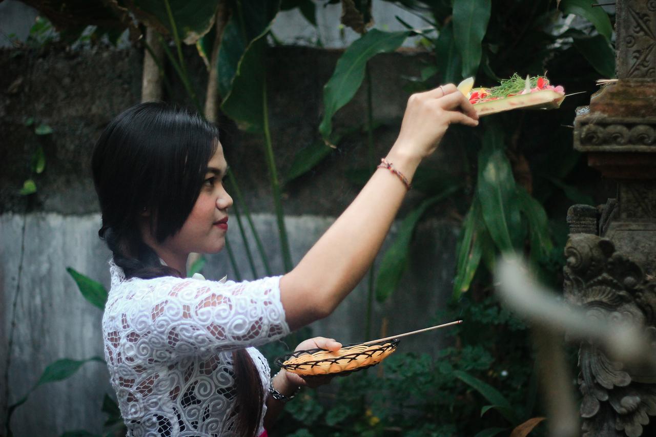 Legian Hotel Lumbung Sari מראה חיצוני תמונה