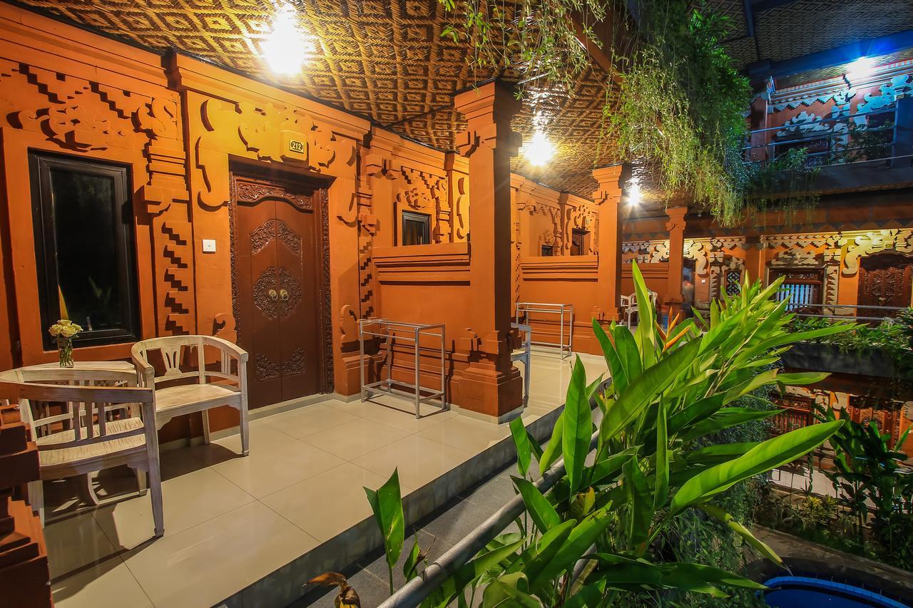 Legian Hotel Lumbung Sari מראה חיצוני תמונה