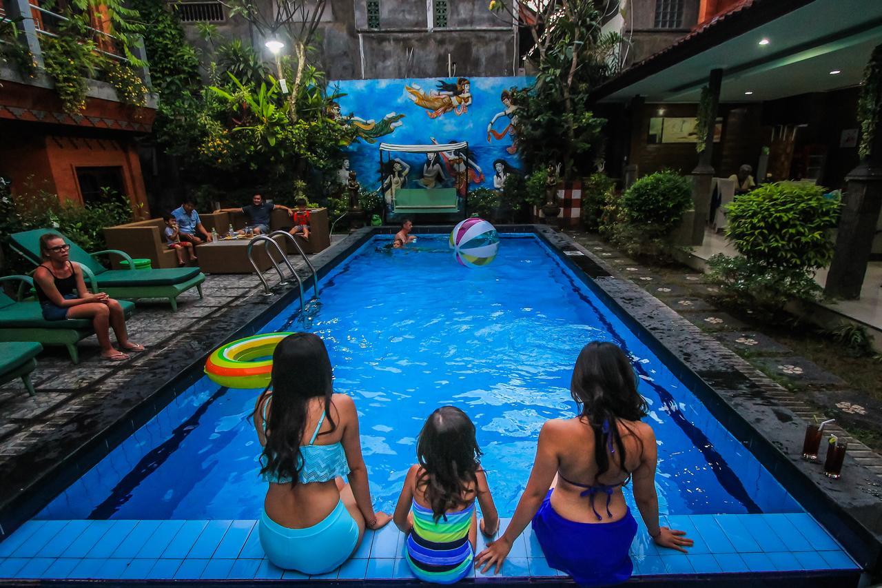 Legian Hotel Lumbung Sari מראה חיצוני תמונה