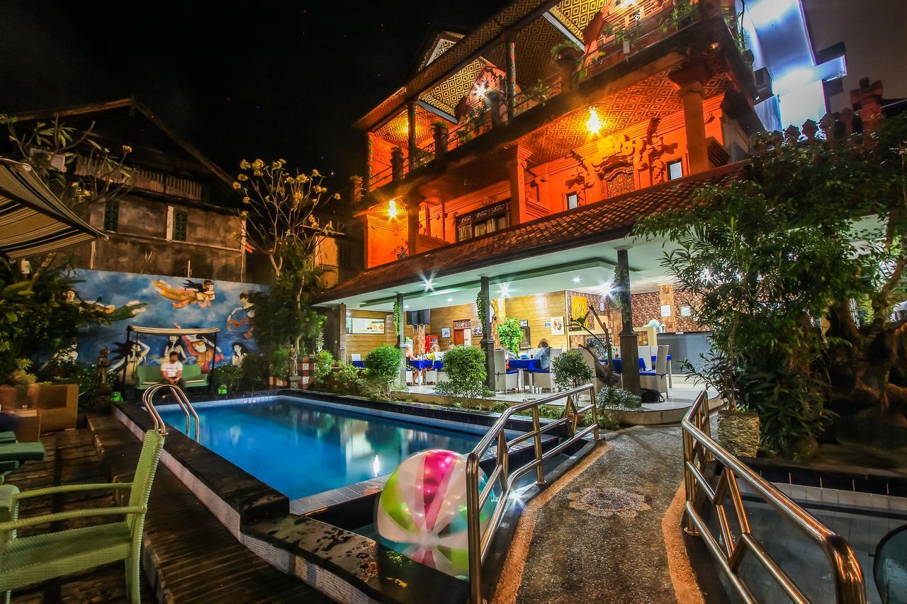 Legian Hotel Lumbung Sari מראה חיצוני תמונה