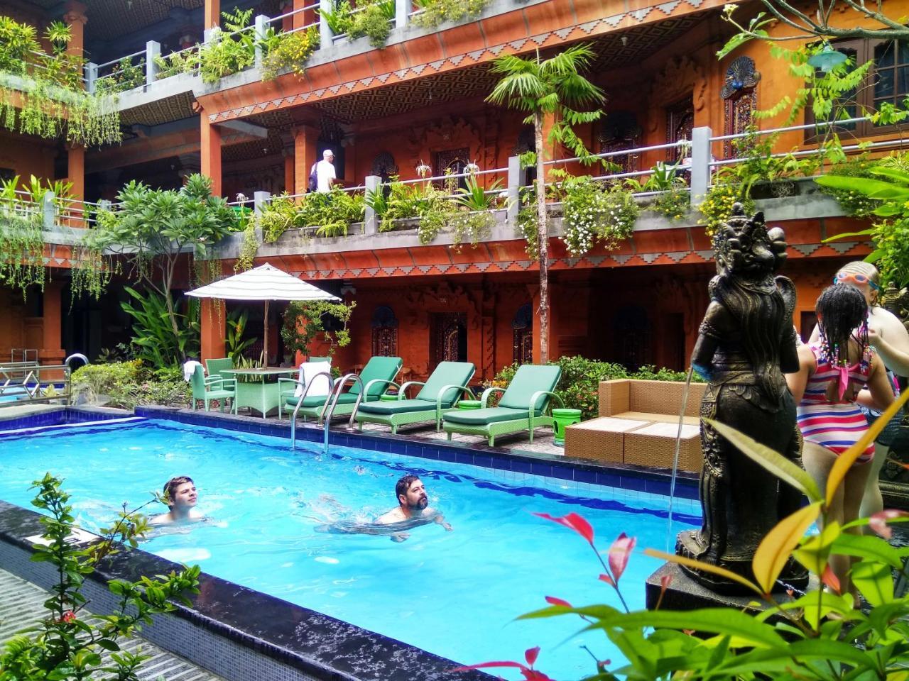 Legian Hotel Lumbung Sari מראה חיצוני תמונה
